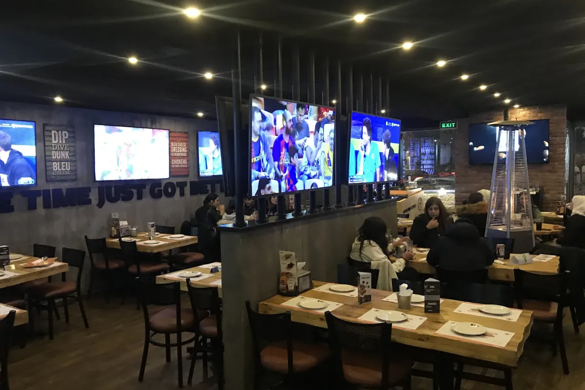 Buffalo Wings & Rings photo 1
