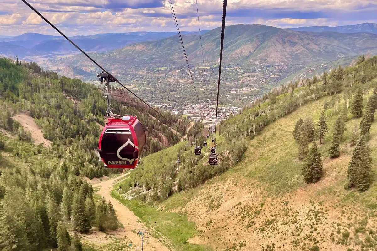Silver Queen Gondola photo 1