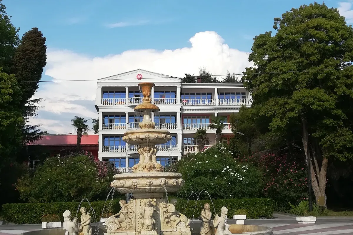 Plyazh Sanatoriya "Yuzhnoye Vzmor'ye" photo 1