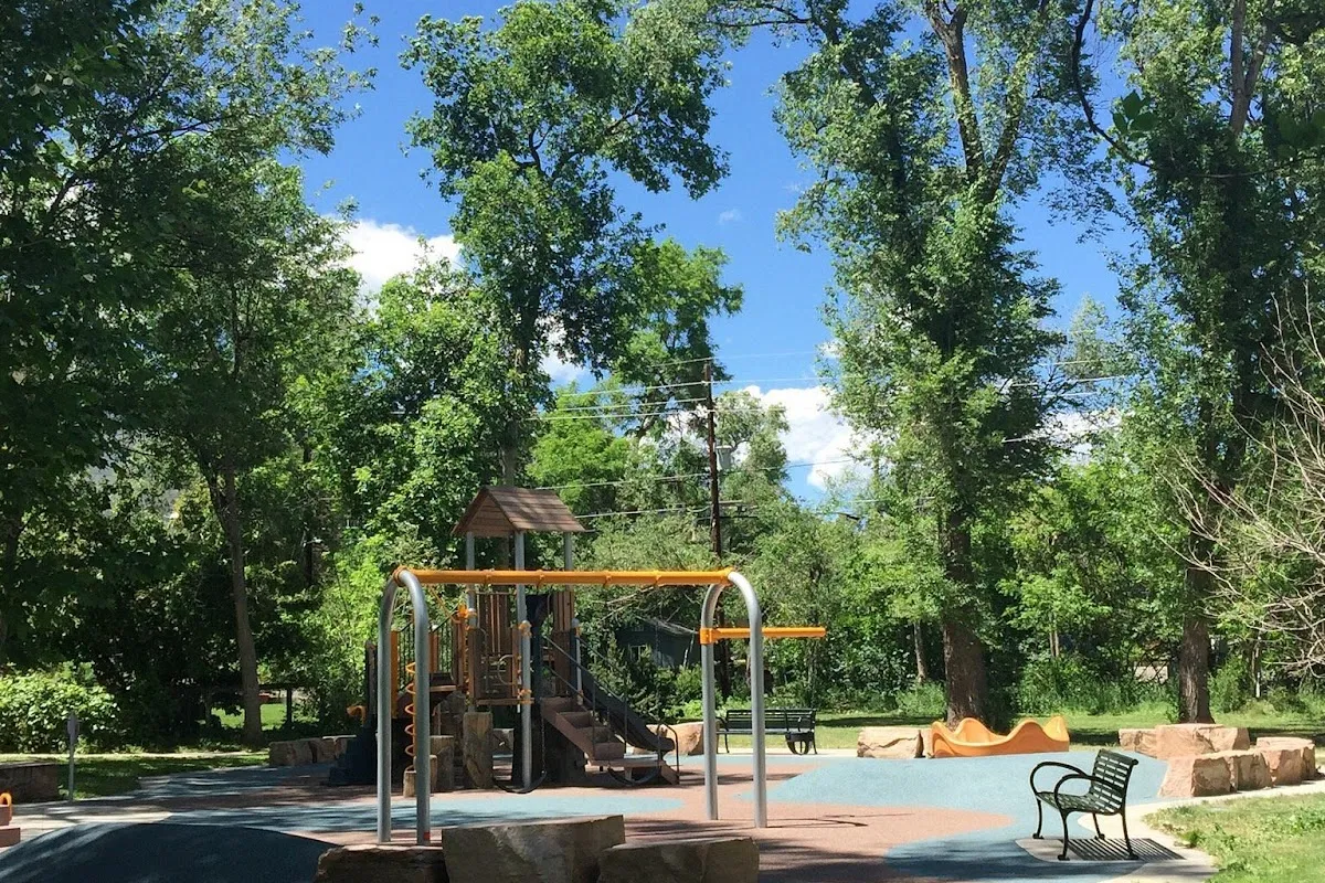 Emma Gomez Martinez Park photo 1