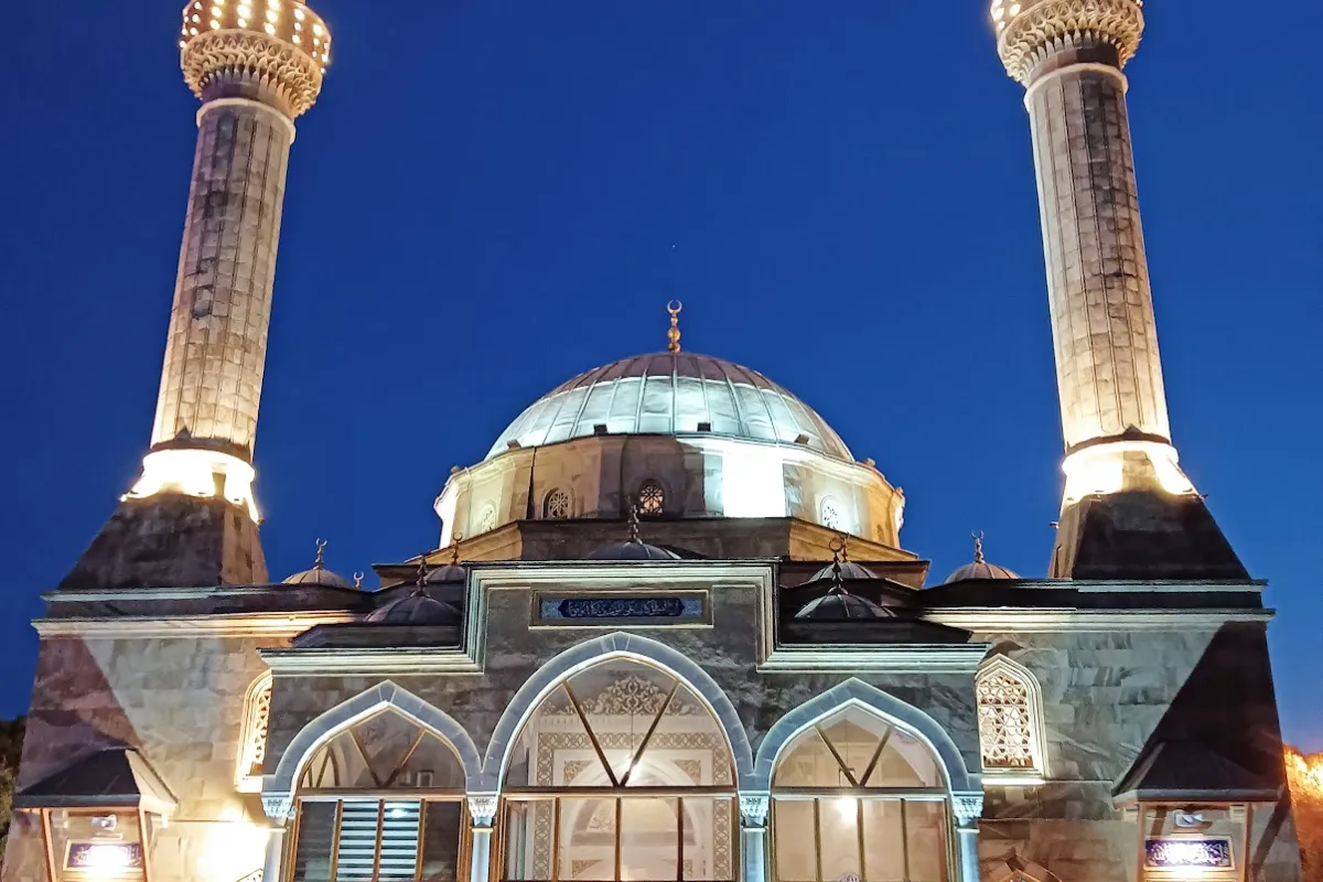 Alley of Martyrs Sünni Mosque photo 1