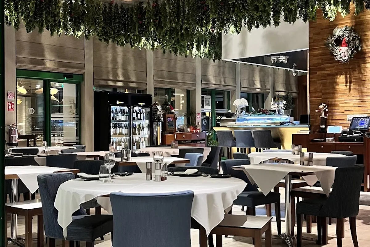 Pyxida Fish Tavern (Limassol Marina) photo 1