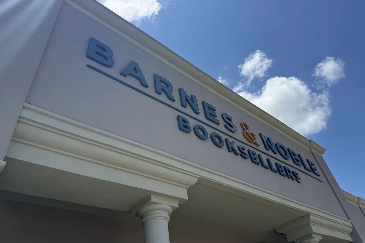 Barnes & Noble photo 1
