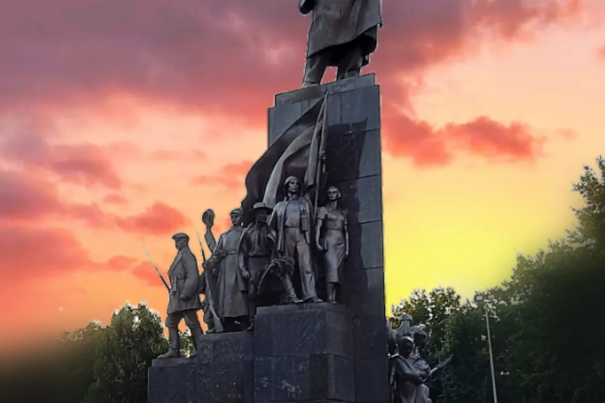 Taras Shevchenko Monument photo 1