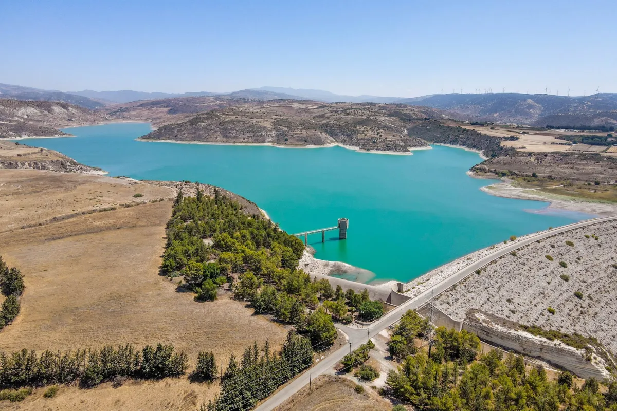 Asprokremmos Dam photo 1