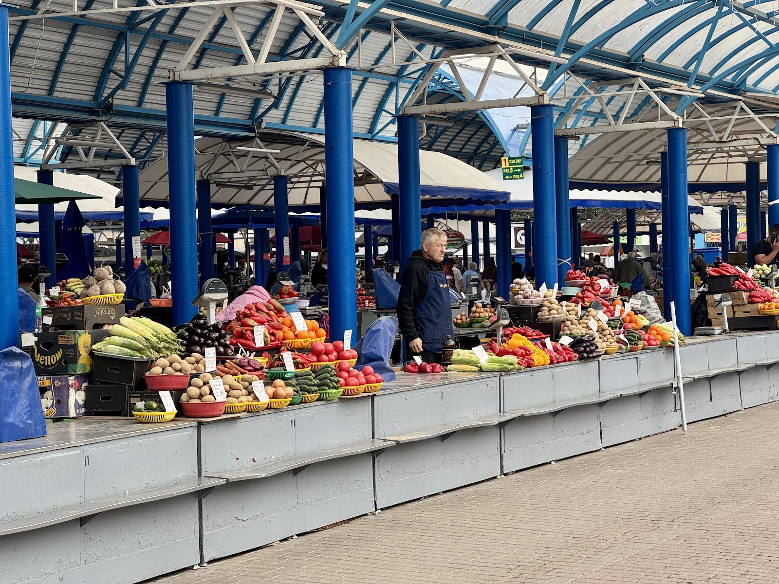 Komarovsky Market photo 2