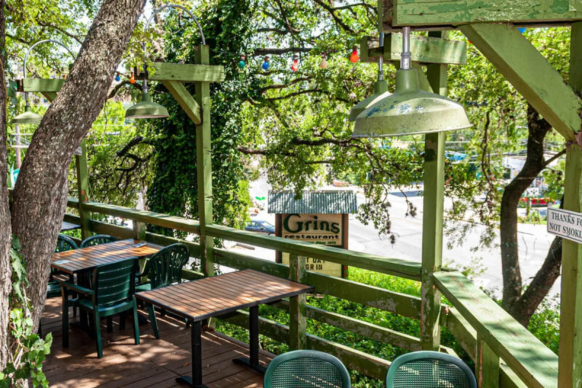 Grins Restaurant photo 1