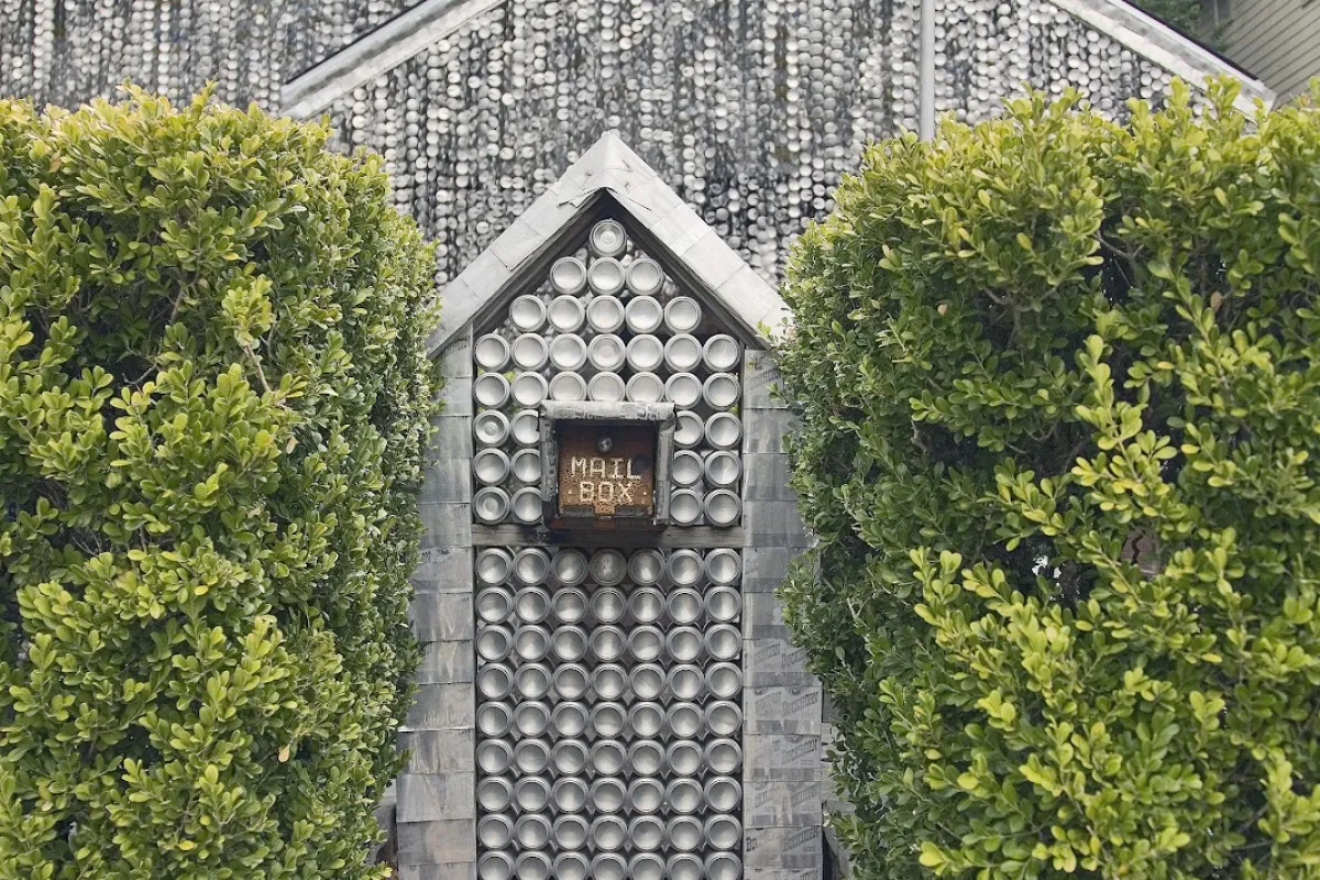 Beer Can House photo 1