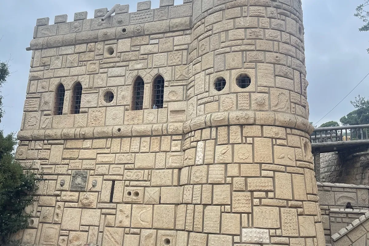 Moussa Castle photo 1
