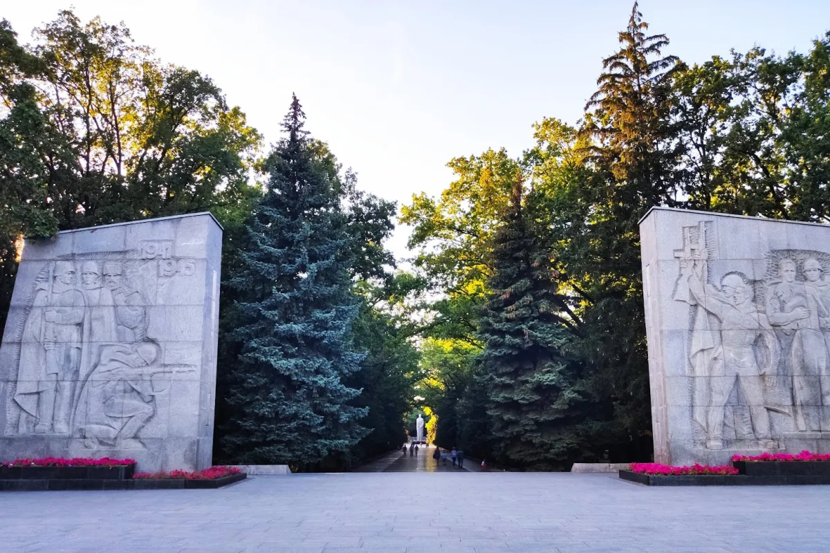 Memorial Complex of Glory photo 1