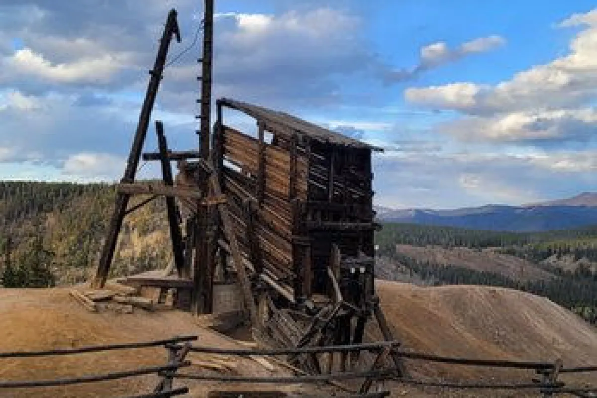 Sallie Barber Mine Trailhead photo 1