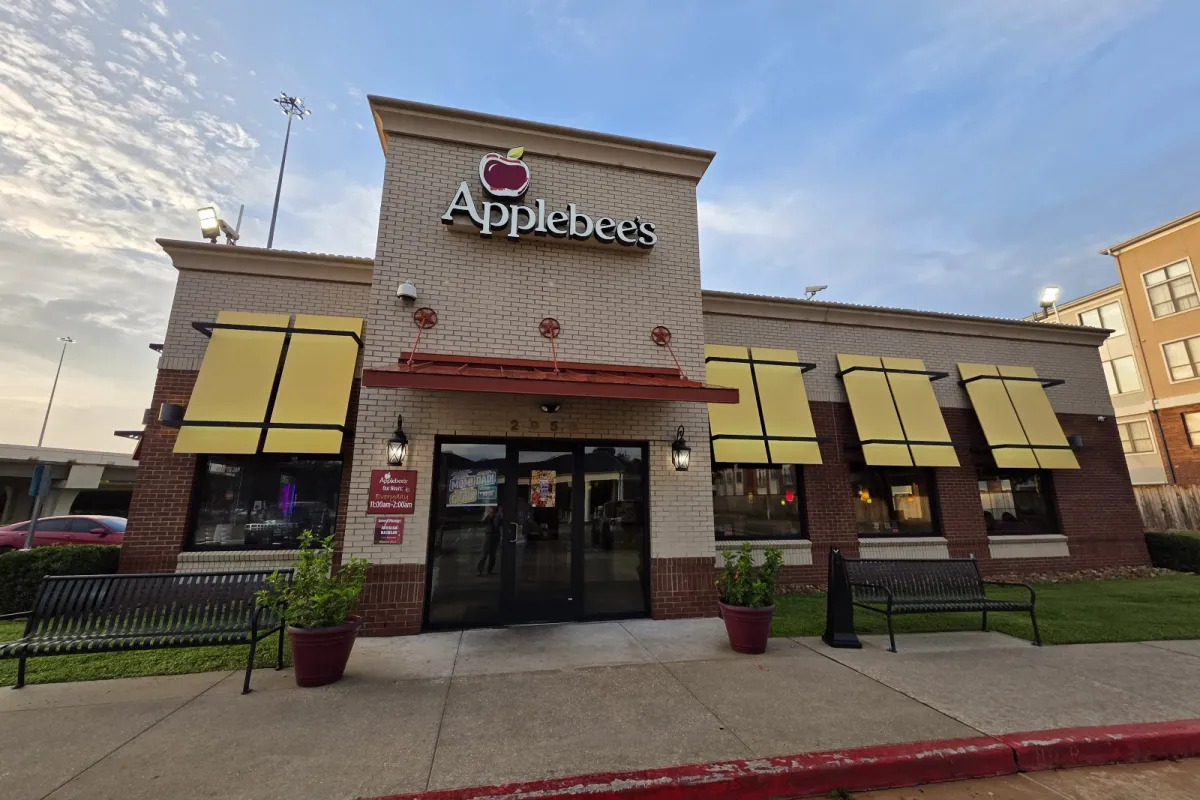 Applebee's Grill + Bar photo 1