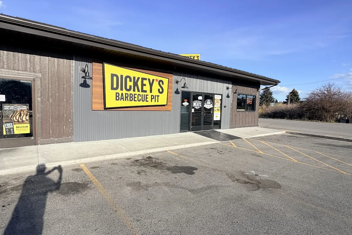 Dickey's Barbecue Pit photo 1