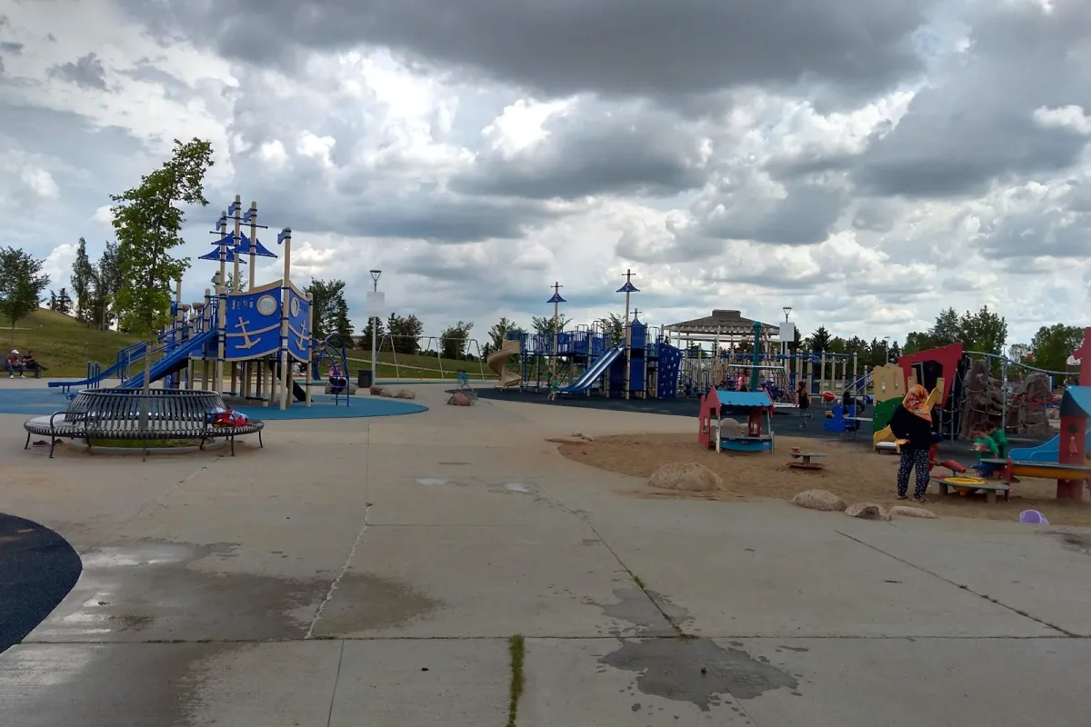 Castle Downs Park photo 1