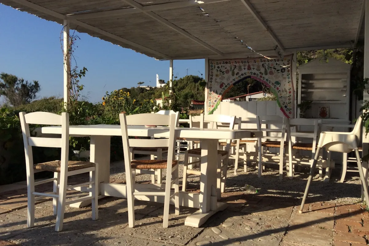 Hippy's Restaurant Beach Bar photo 1