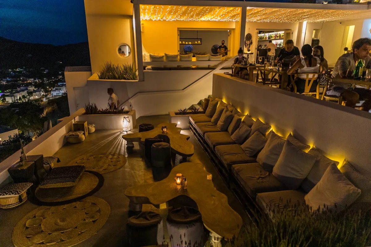 IOS CLUB - SUNSET DINING BAR photo 1