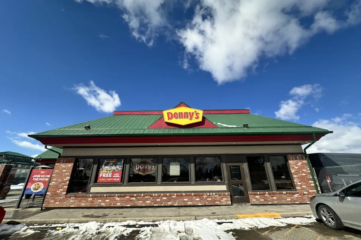 Denny's Restaurant Red Deer photo 1