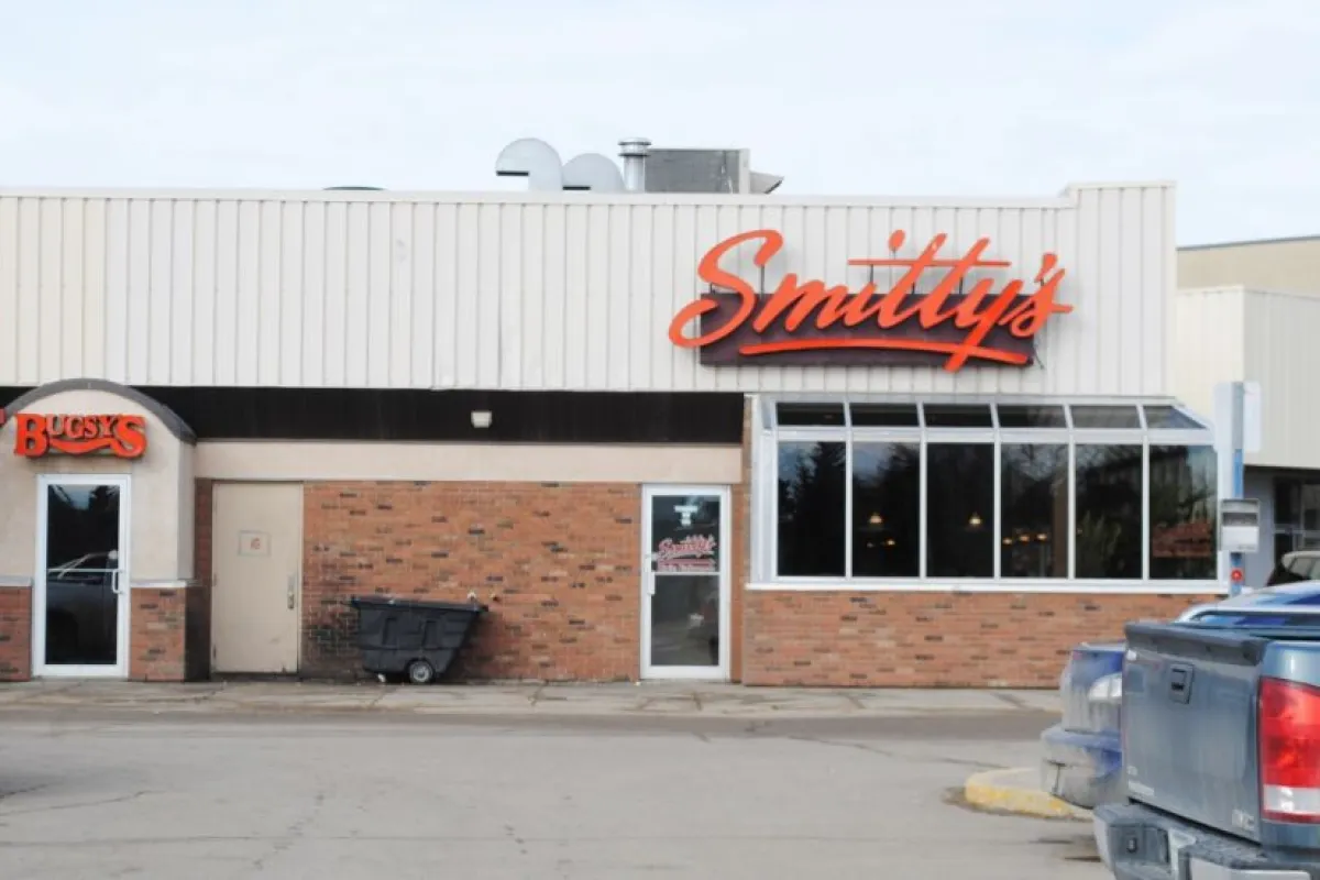 Smitty's Restaurant & Lounge - Prince Albert photo 1
