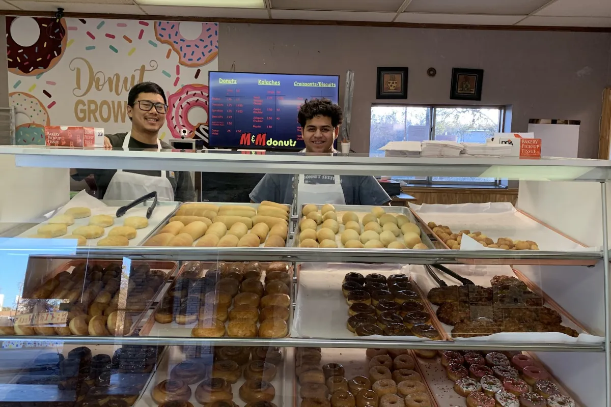 M&M Donuts photo 1