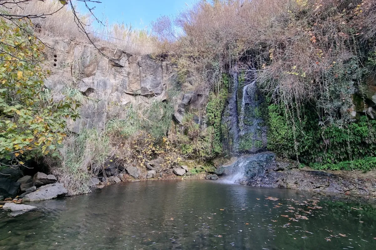 מפל שחור photo 1