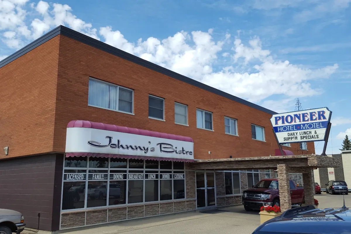 Johnny's Bistro photo 1
