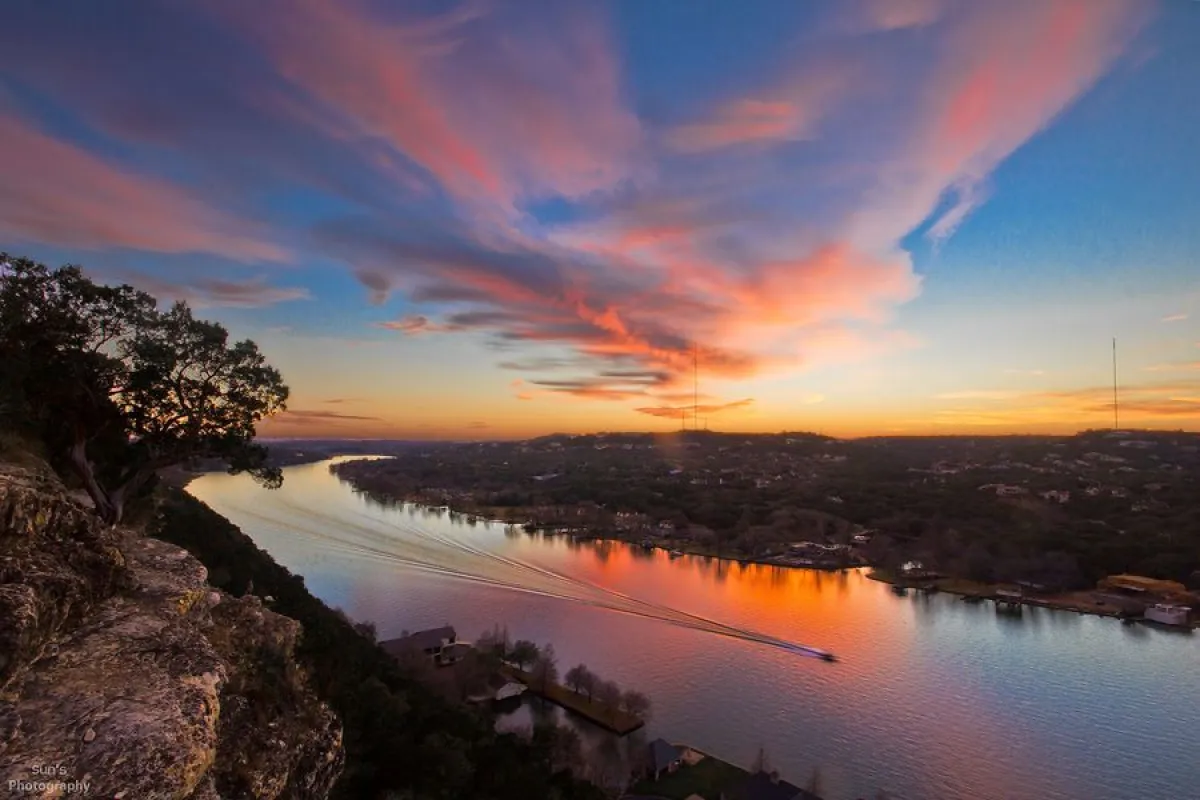 Mount Bonnell photo 1