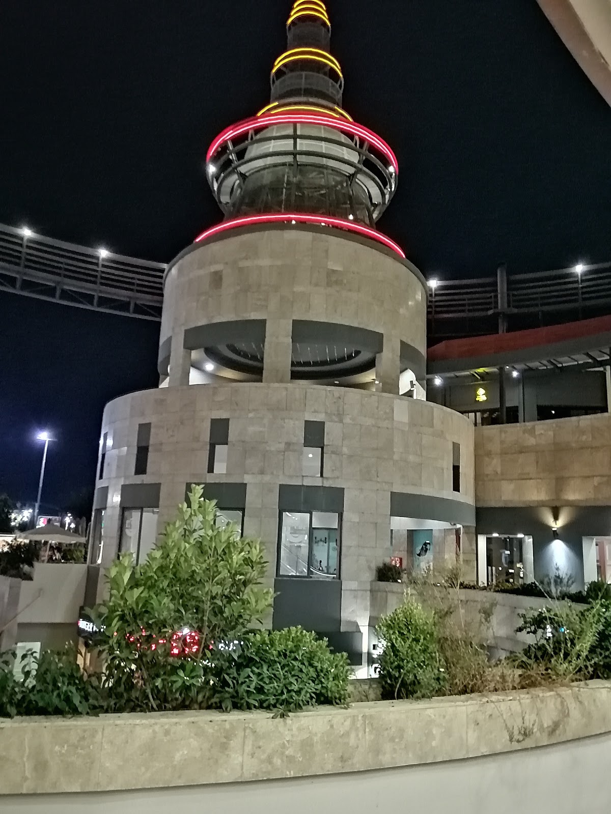 VILLAGE CINEMAS - RENTIS photo 11