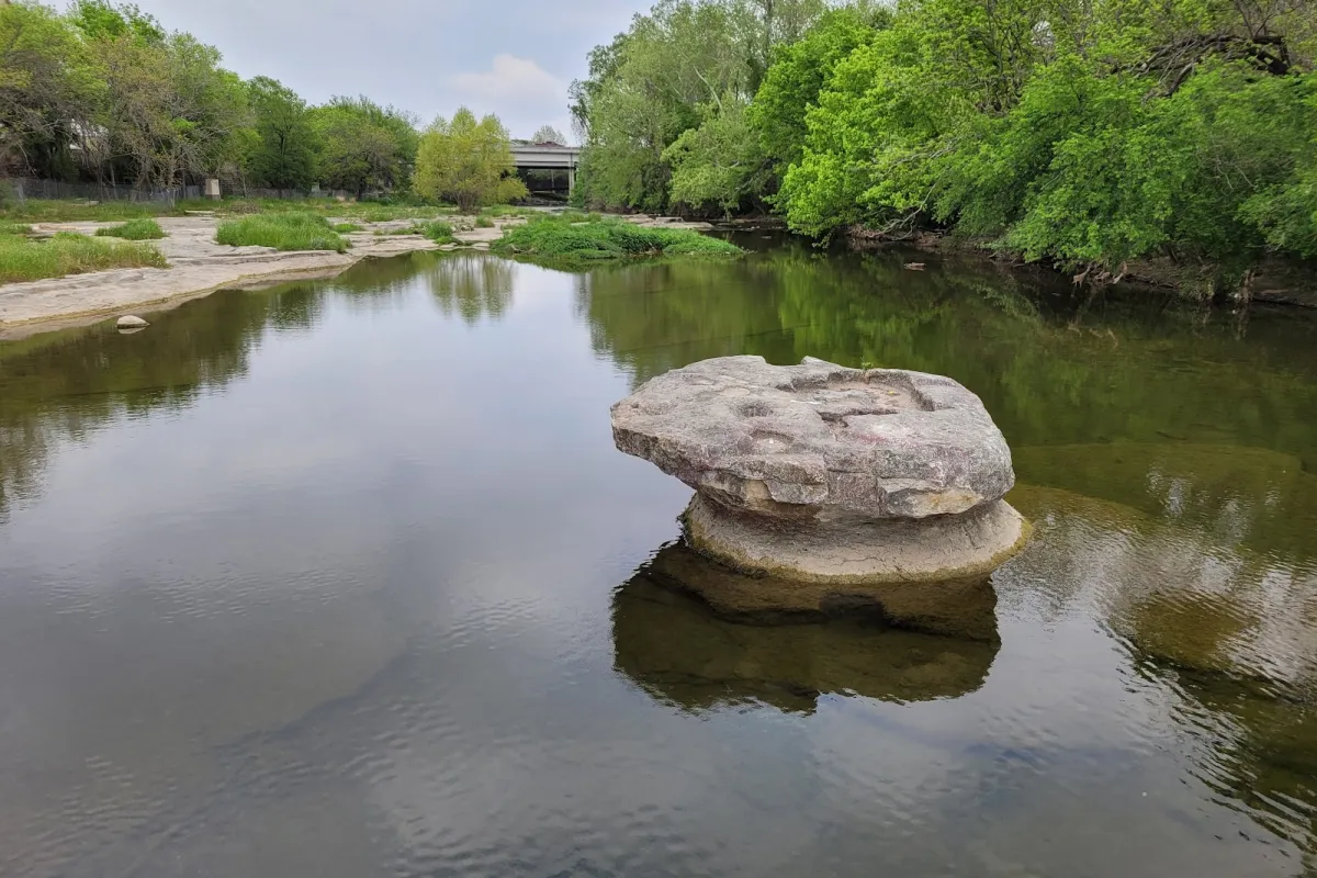 The Round Rock photo 1