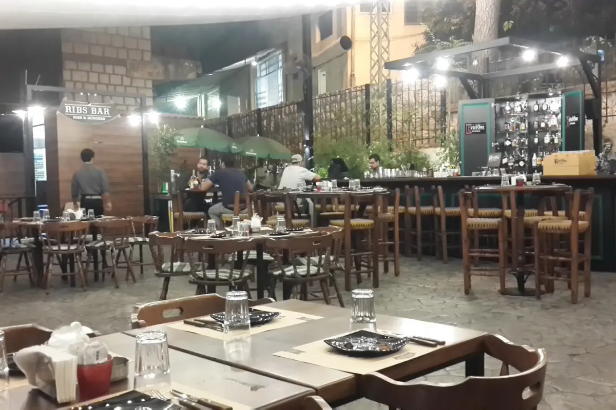 ESCO-BAR Broumana photo 1