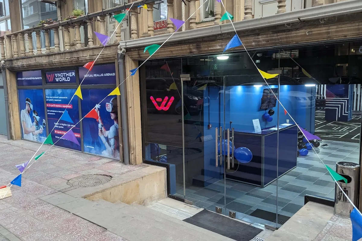 Another World VR Arena Azure photo 1