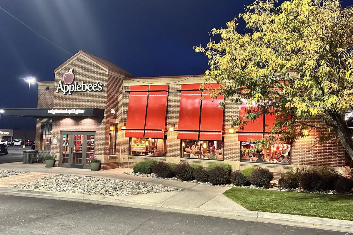 Applebee's Grill + Bar photo 1
