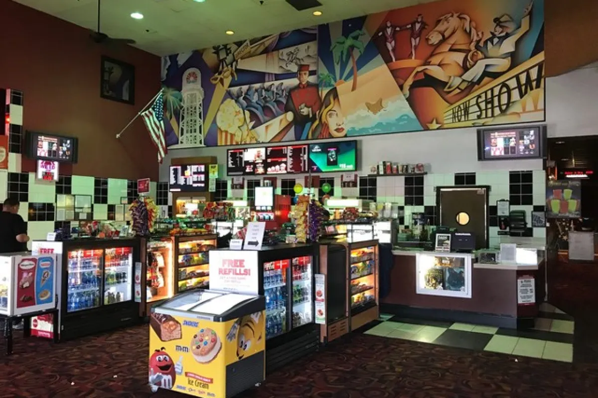 Cinemark Weslaco Movies 10 photo 1