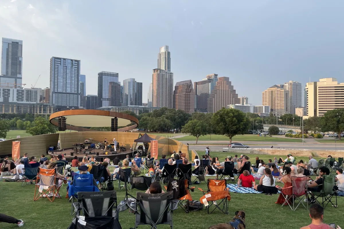 Auditorium Shores at Town Lake Metropolitan Park photo 1