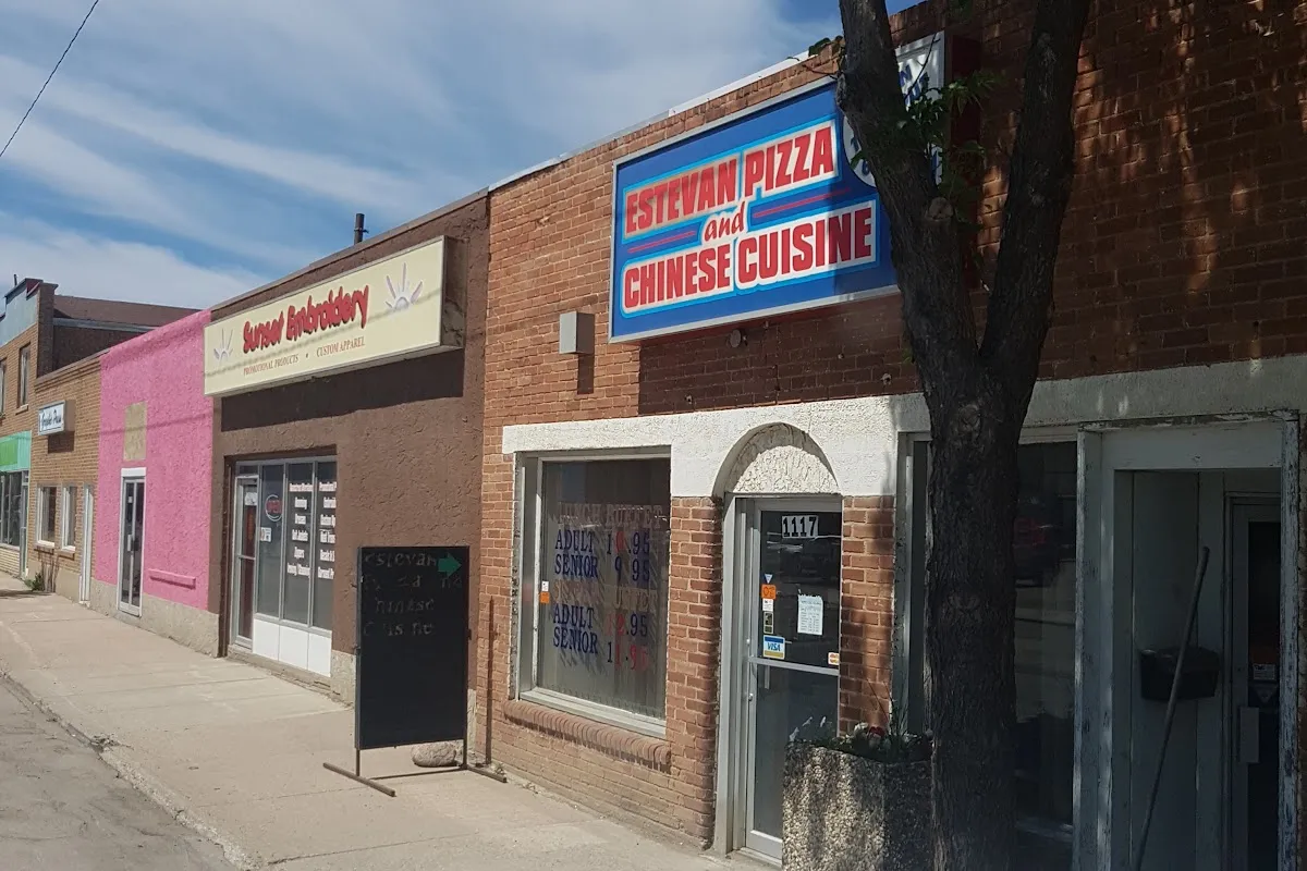 Estevan Pizza & Chinese Cuisine photo 1