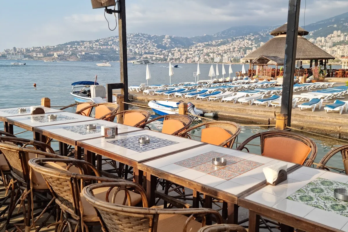 ESCO-BAR Jounieh Outdoor photo 1