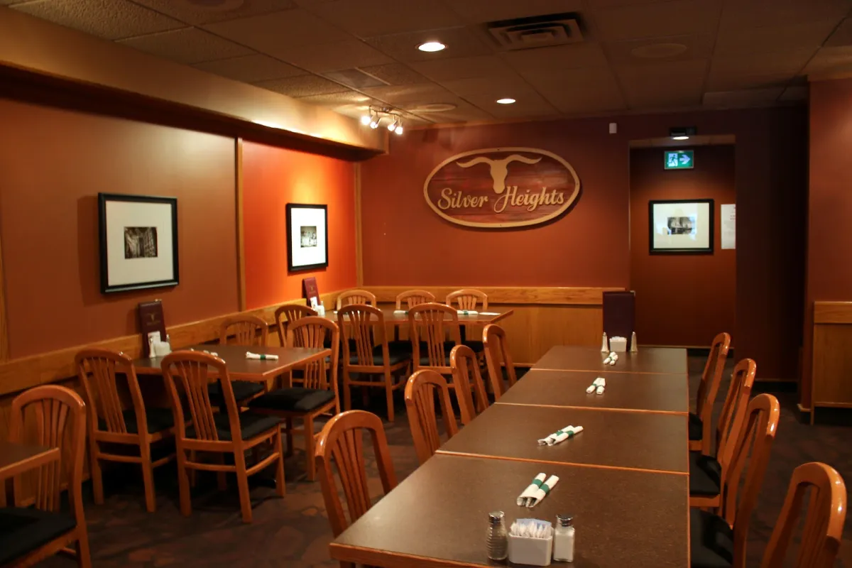 Silver Heights Restaurant & The Heights Lounge photo 1