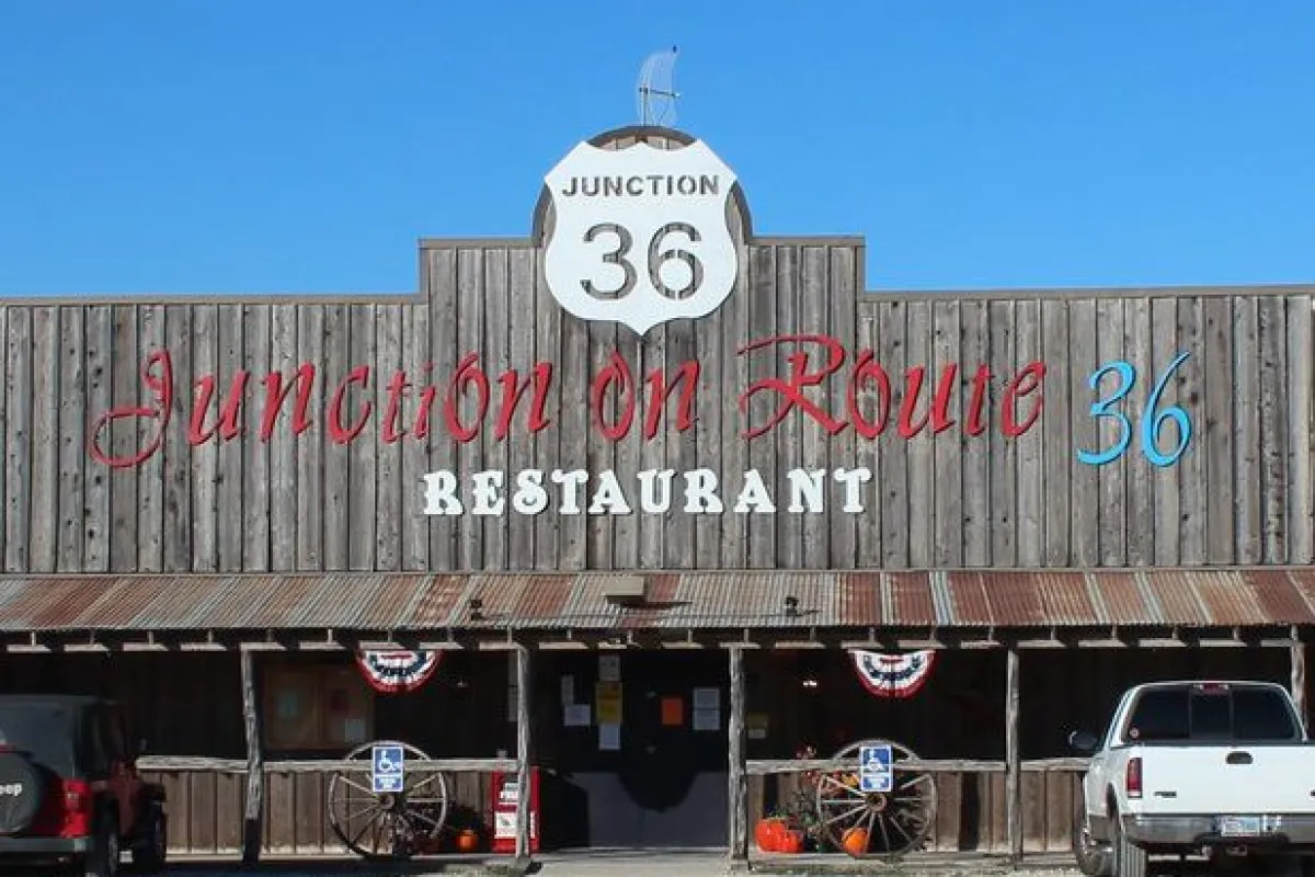 Junction on Route 36 photo 1