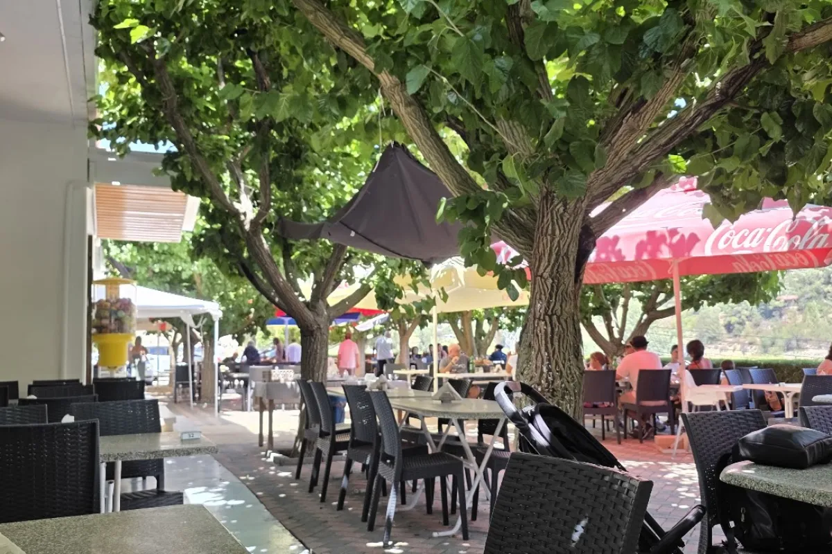 Amiandos Gardens Restaurant photo 1