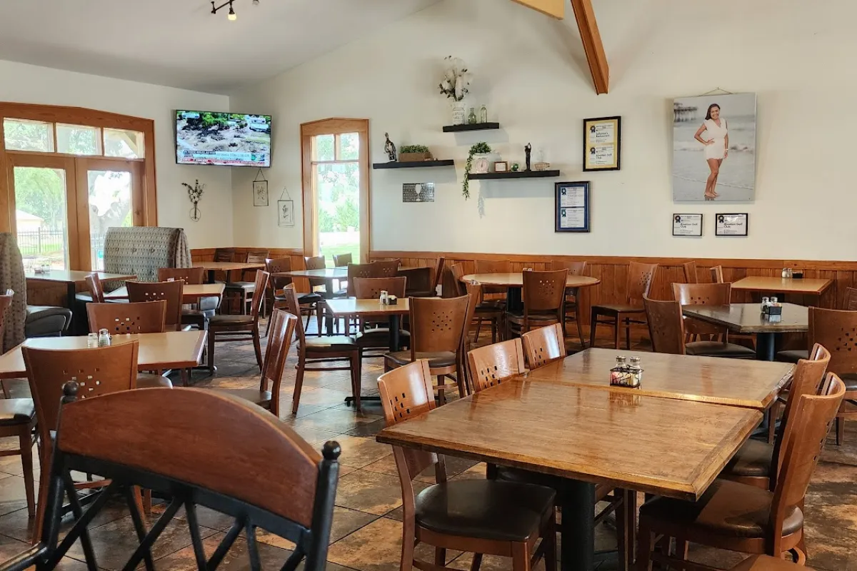 Julianna's Restaurant photo 1