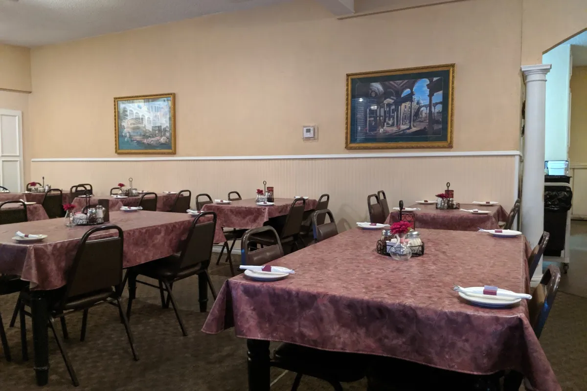Vetoni's Italian Restaurant photo 1
