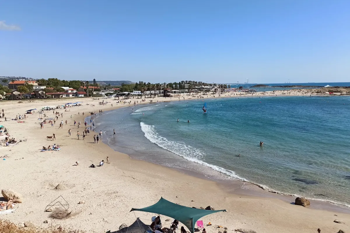 Dor Beach photo 1