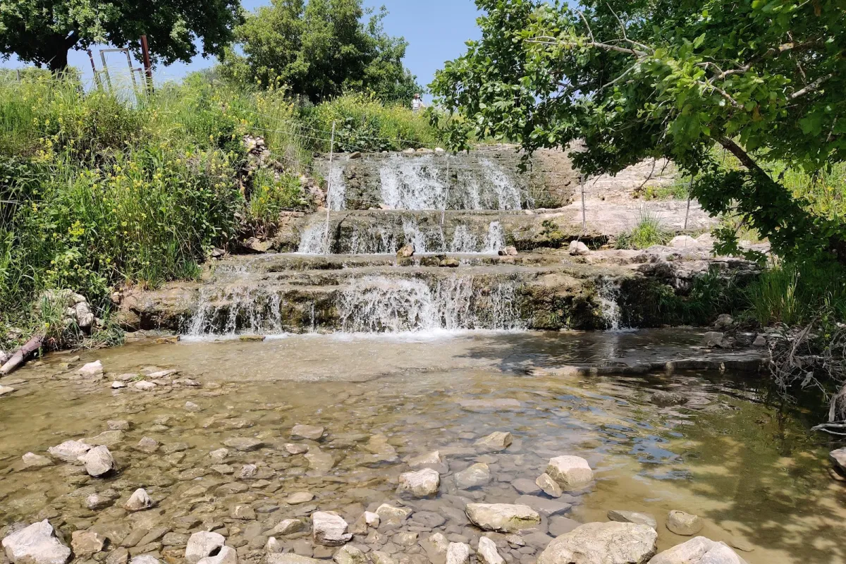 מפלי נחל רז תנינים photo 1