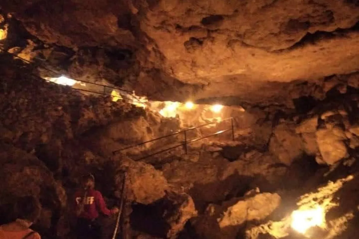 Black Hills Caverns photo 1