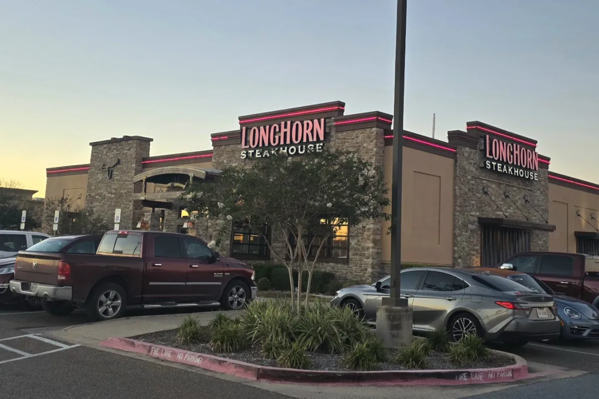 LongHorn Steakhouse photo 1