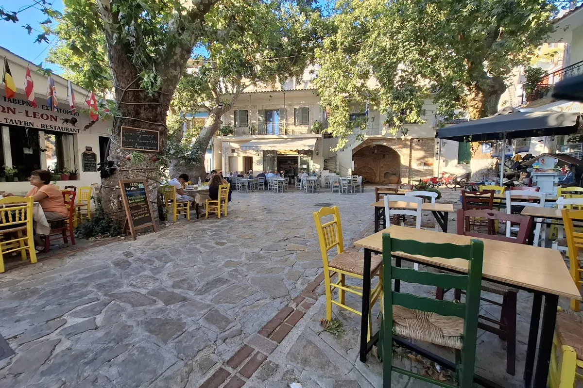 Πλατεία Πλατάνου Σάμου photo 1