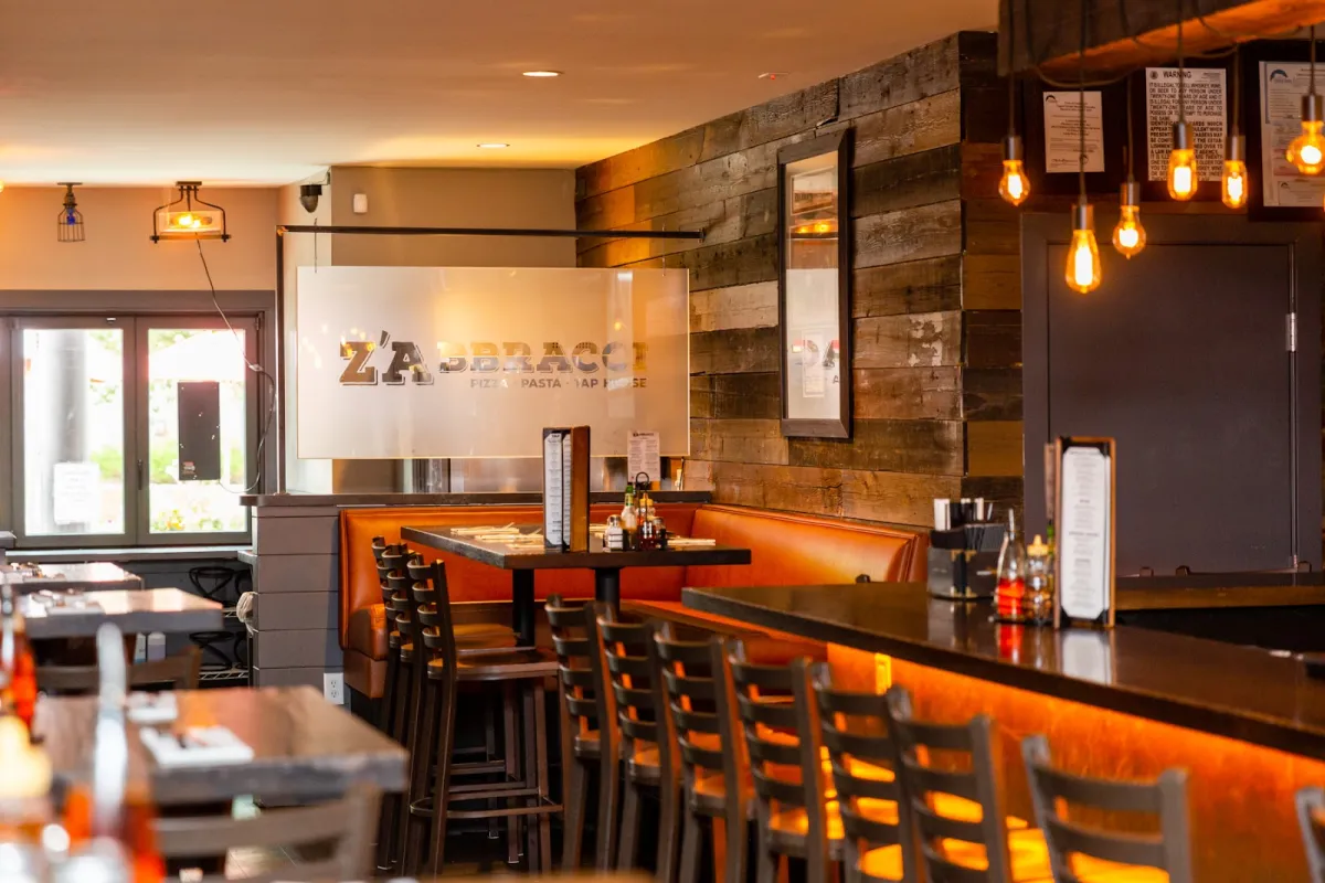 Z'Abbracci - Pizza, Pasta & Tap House photo 1