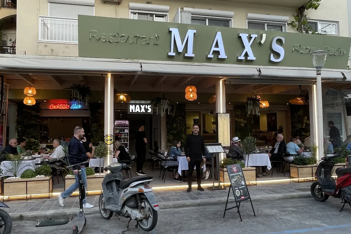 Max's Restaurant Grill & Bar photo 1