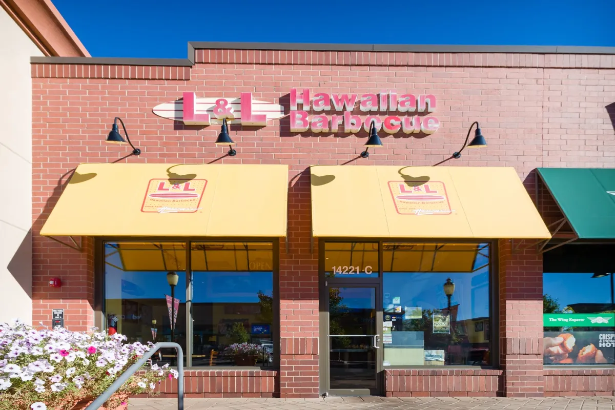 L&L Hawaiian Barbecue photo 1