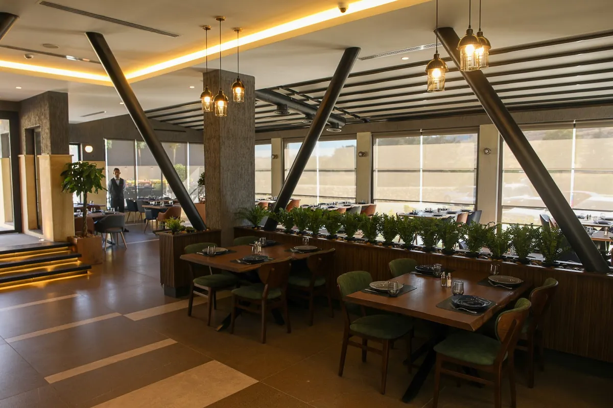 Chararr Restaurant photo 1