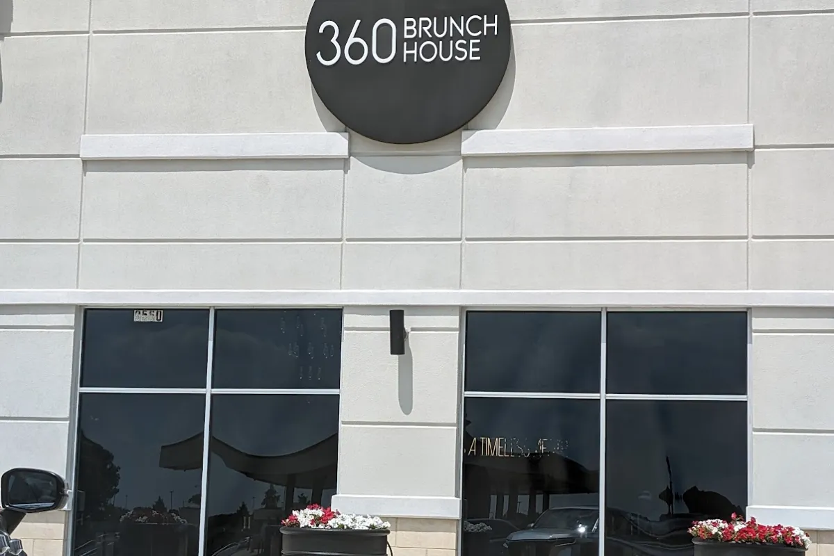 360 Brunch House photo 1